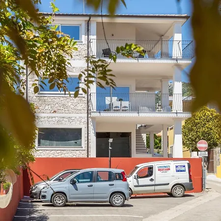 Casa vacanze Melania Holidays - Pietra Di Luna *